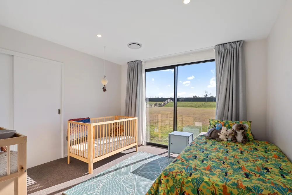 Photos of 37 Silver Peaks Drive