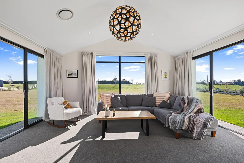 Photos of 37 Silver Peaks Drive