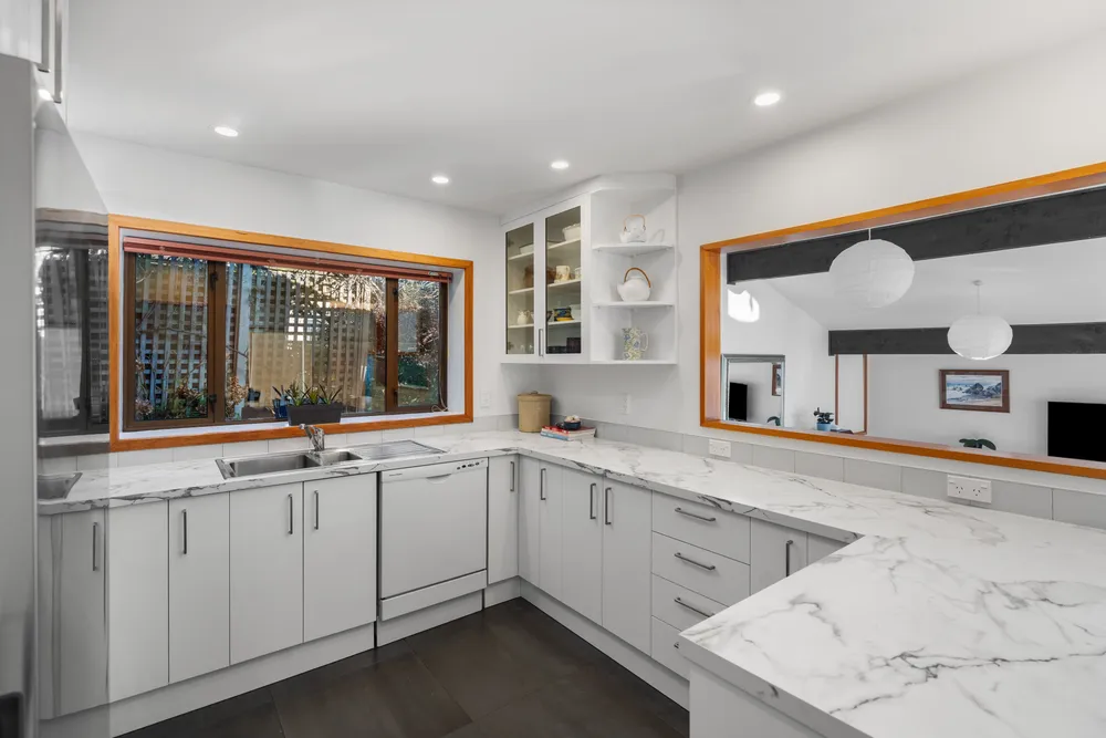 Photos of 136 Sumnervale Drive