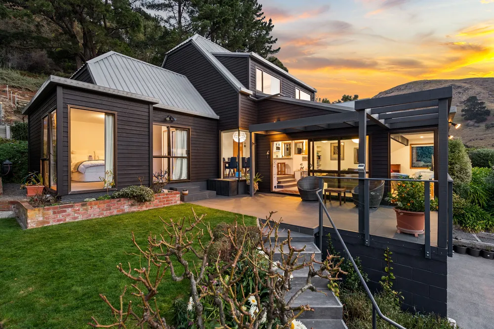 Photos of 136 Sumnervale Drive