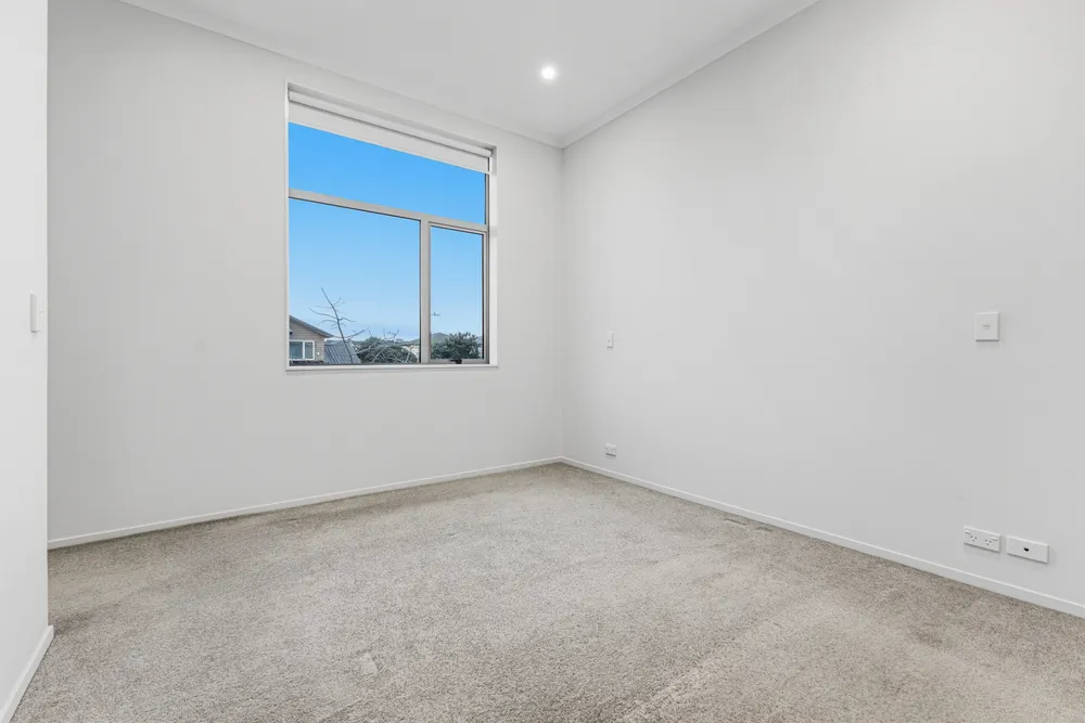 Photos of 35 Pencaitland Drive