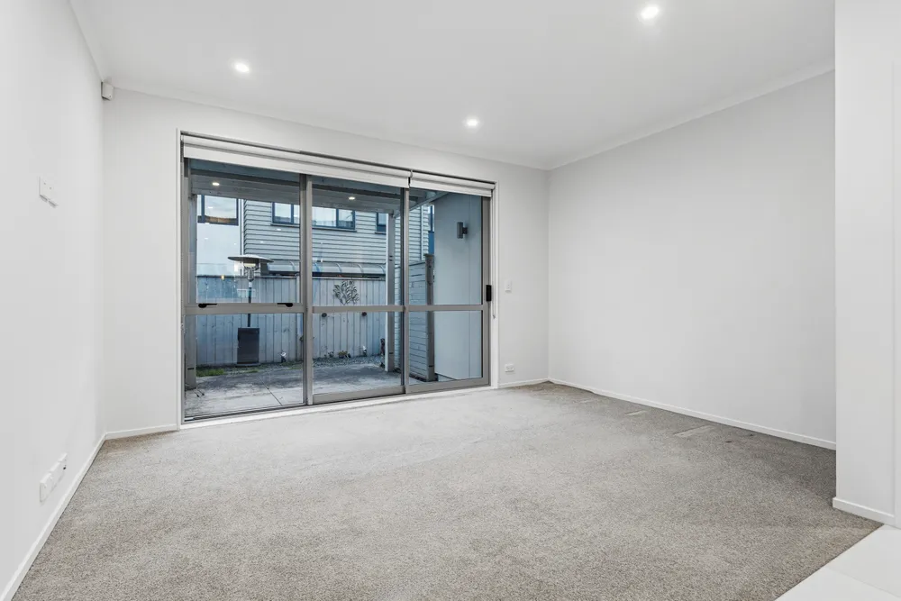 Photos of 35 Pencaitland Drive