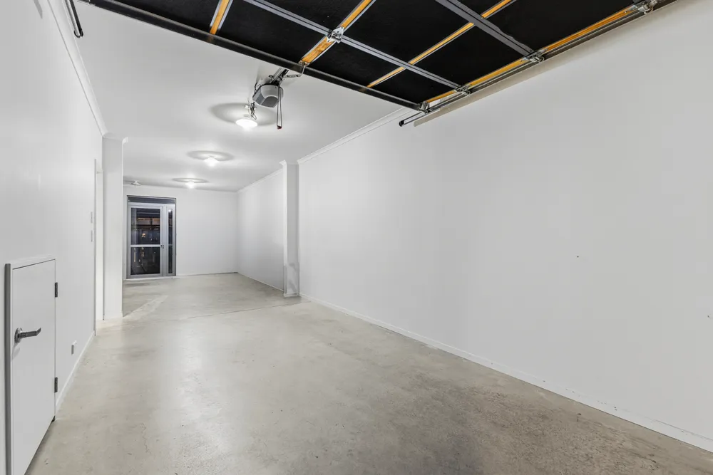 Photos of 35 Pencaitland Drive