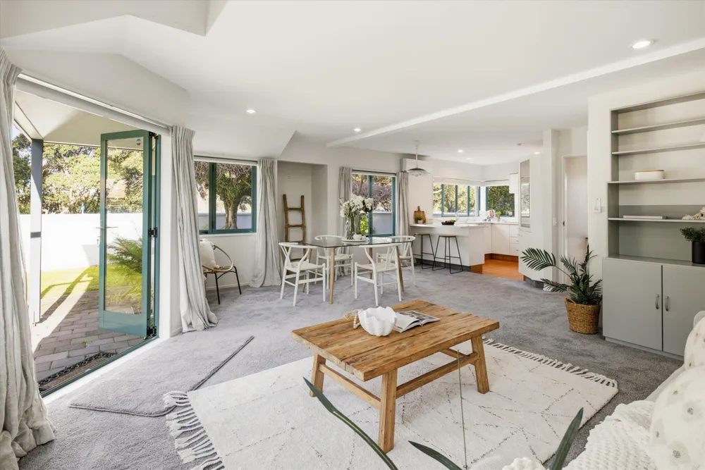 Photos of 81 Turret Road