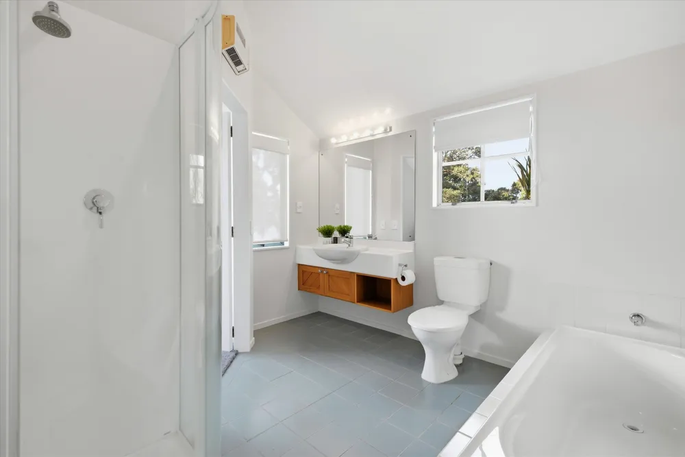 Photos of 81 Turret Road