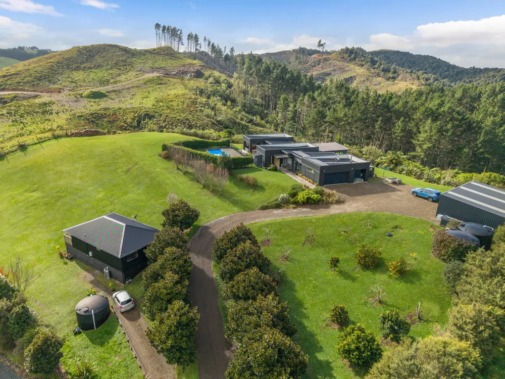 Photos of 262f Pinnacle Hill Road
