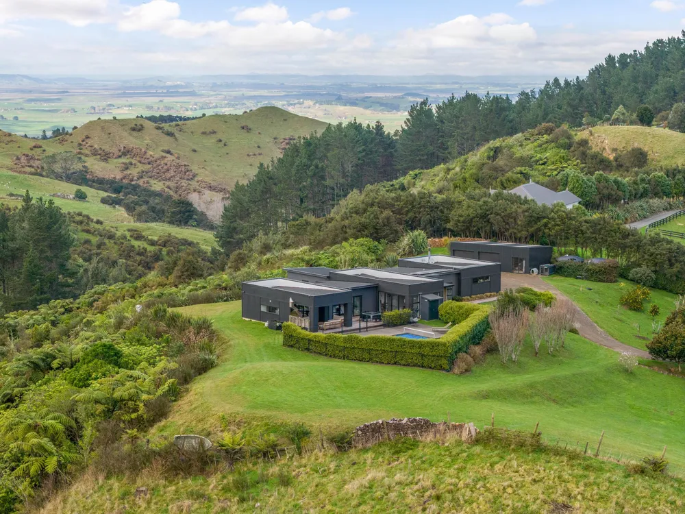Photos of 262f Pinnacle Hill Road