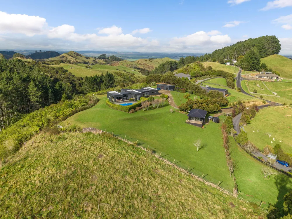 Photos of 262f Pinnacle Hill Road