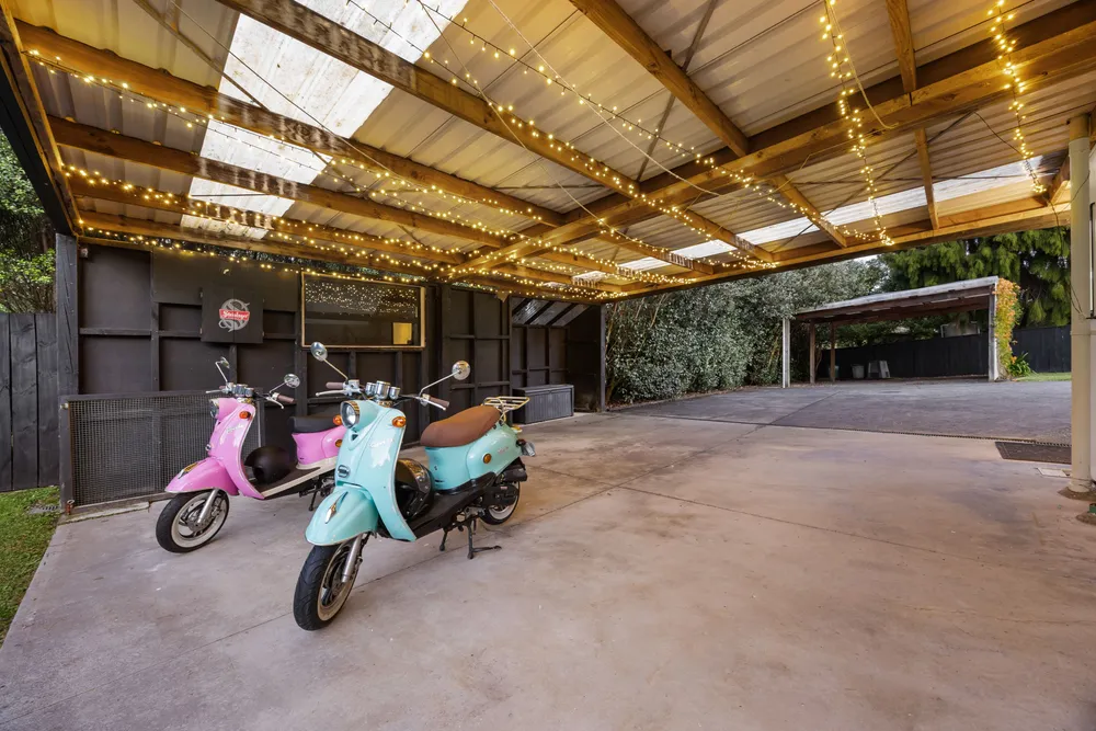 Photos of 41 Vintage Drive