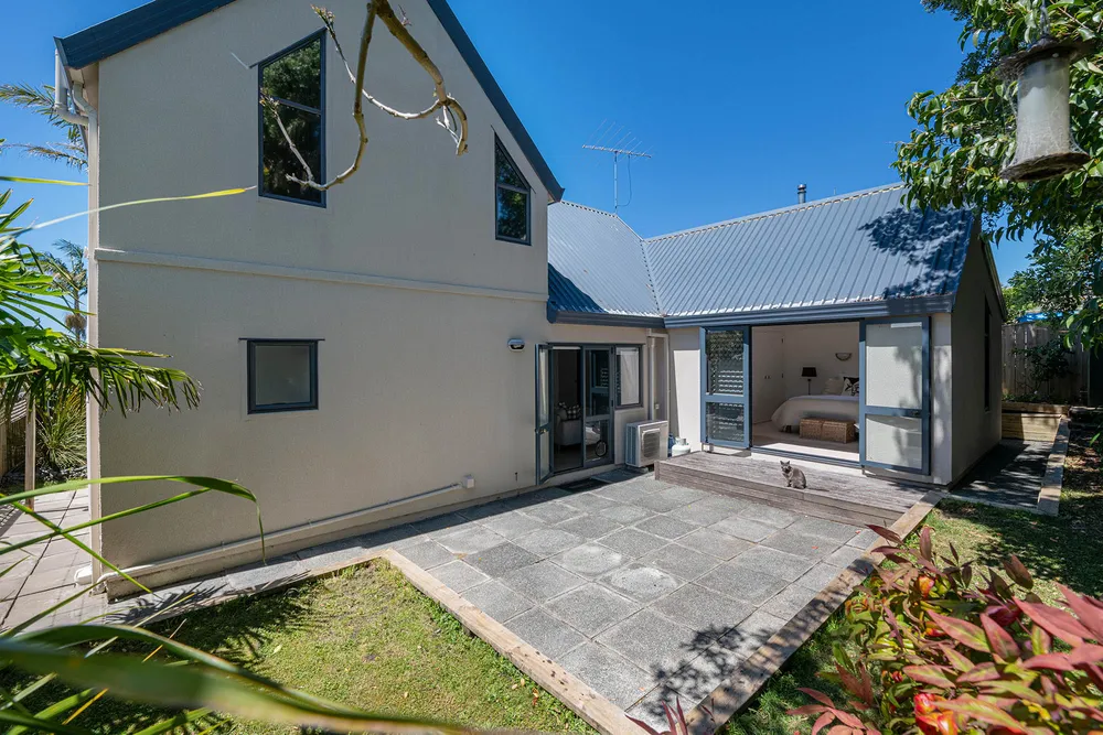 Photos of 10a Amanda Lane