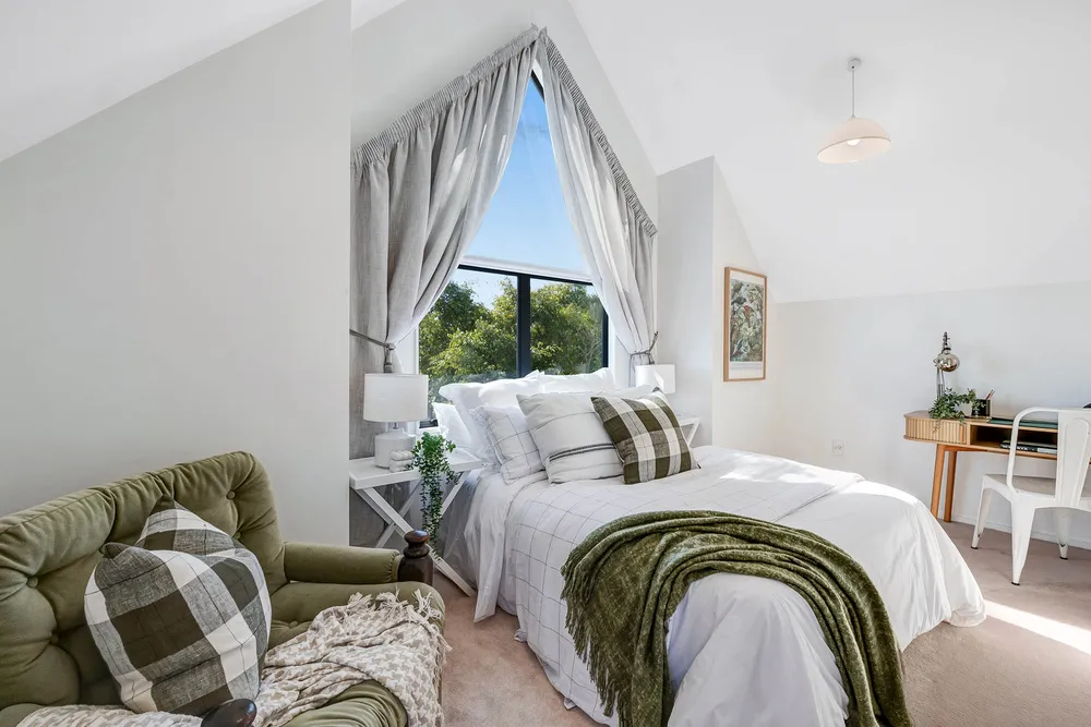 Photos of 10a Amanda Lane
