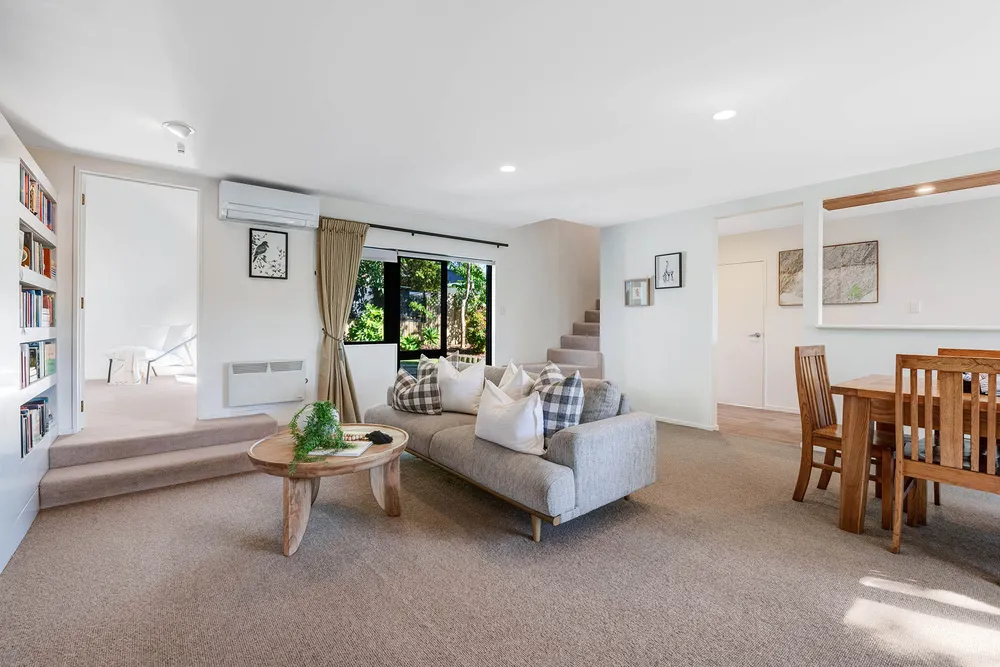 Photos of 10a Amanda Lane