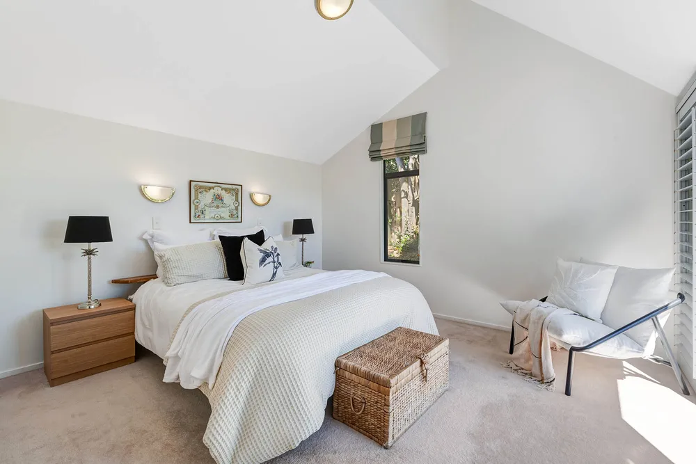 Photos of 10a Amanda Lane