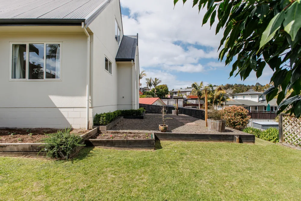 Photos of 22 Appleby Rise