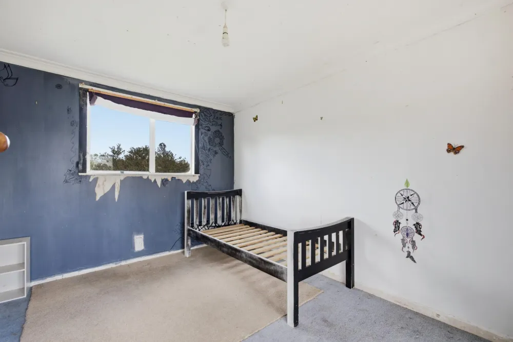 Photos of 736 No 2 Road