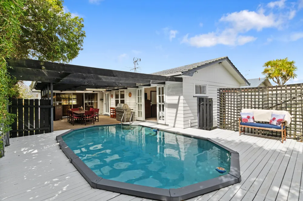 Photos of 46 Angelo Avenue