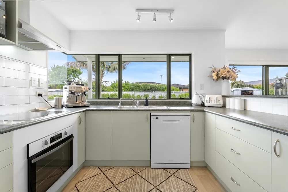 Photos of 22 Lakeside Drive