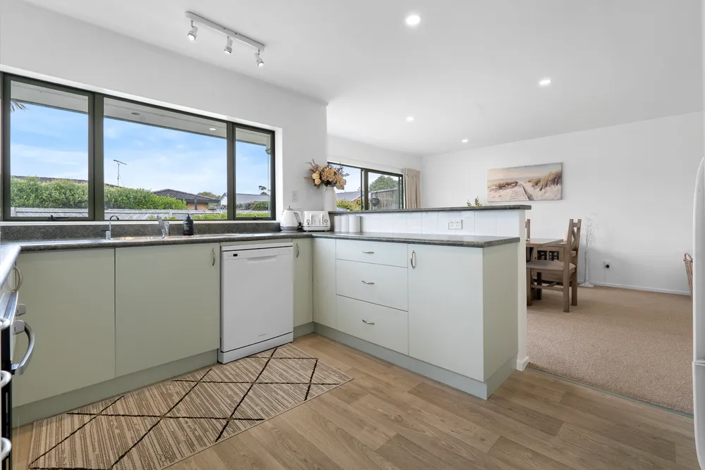 Photos of 22 Lakeside Drive