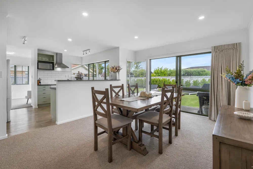 Photos of 22 Lakeside Drive