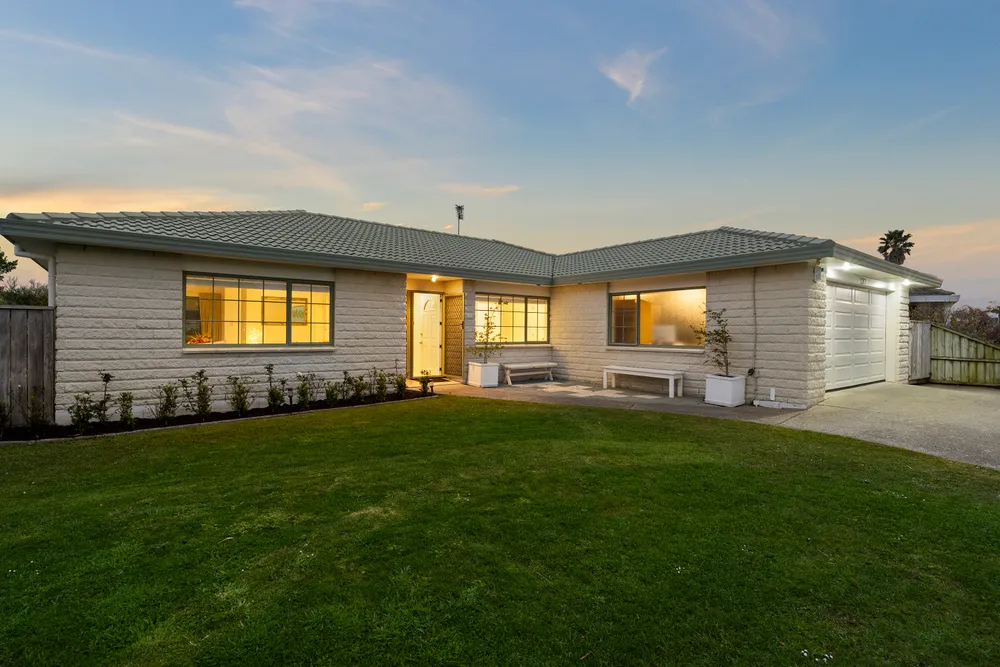 Photos of 22 Lakeside Drive