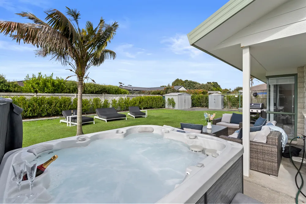 Photos of 22 Lakeside Drive
