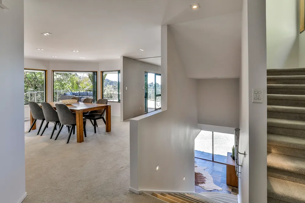 Photos of 632 South Titirangi Road