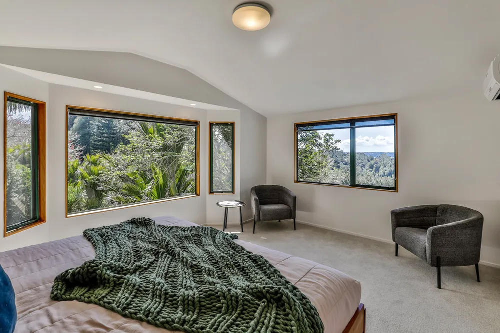 Photos of 632 South Titirangi Road