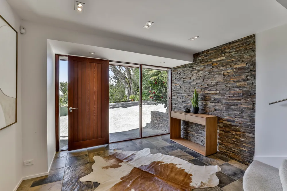 Photos of 632 South Titirangi Road