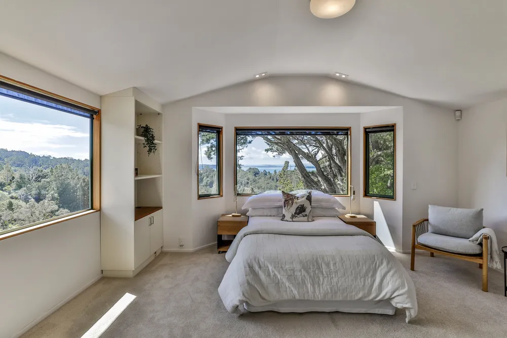 Photos of 632 South Titirangi Road