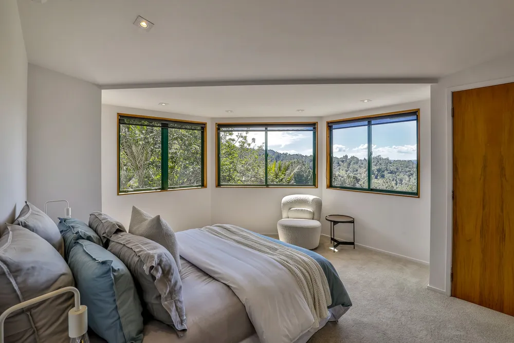 Photos of 632 South Titirangi Road