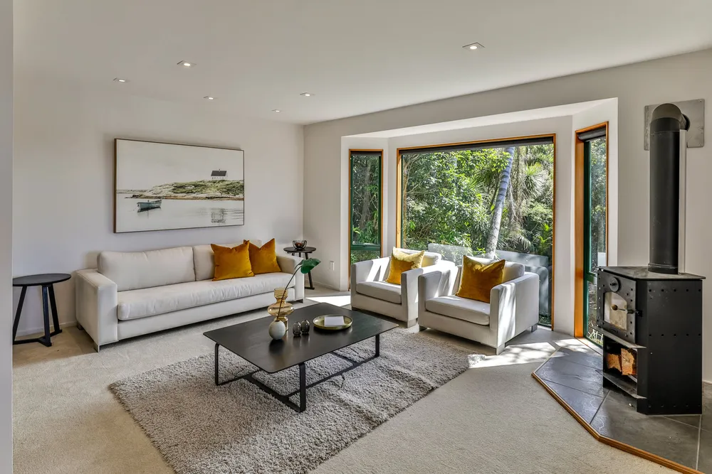 Photos of 632 South Titirangi Road