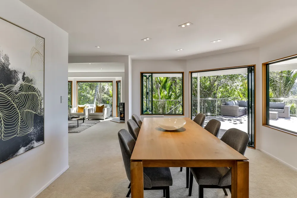 Photos of 632 South Titirangi Road