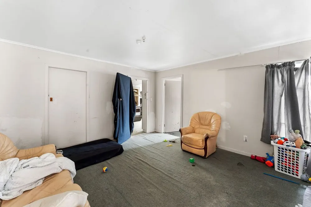 Photos of 28 Frank Hewitt Street