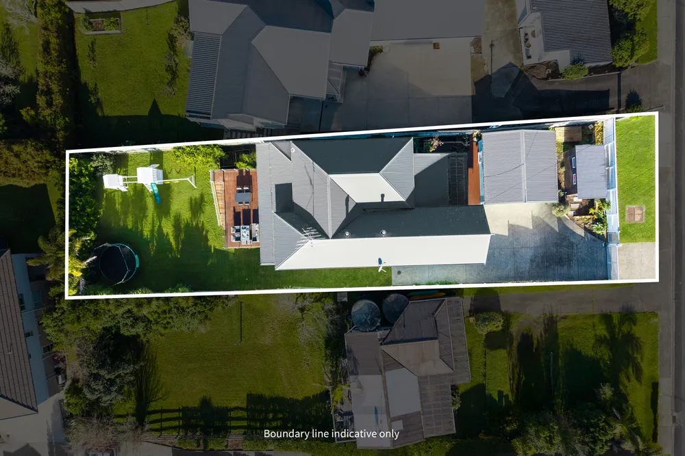 Photos of 1047 Whangaparaoa Road