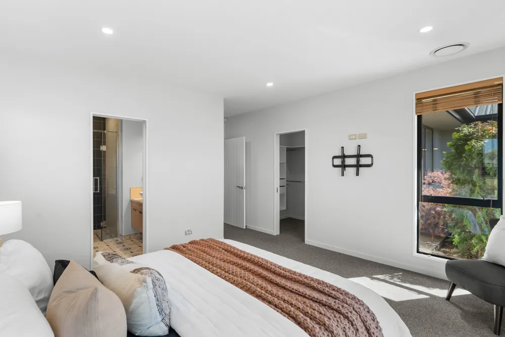 Photos of 10 Euphrasie Drive