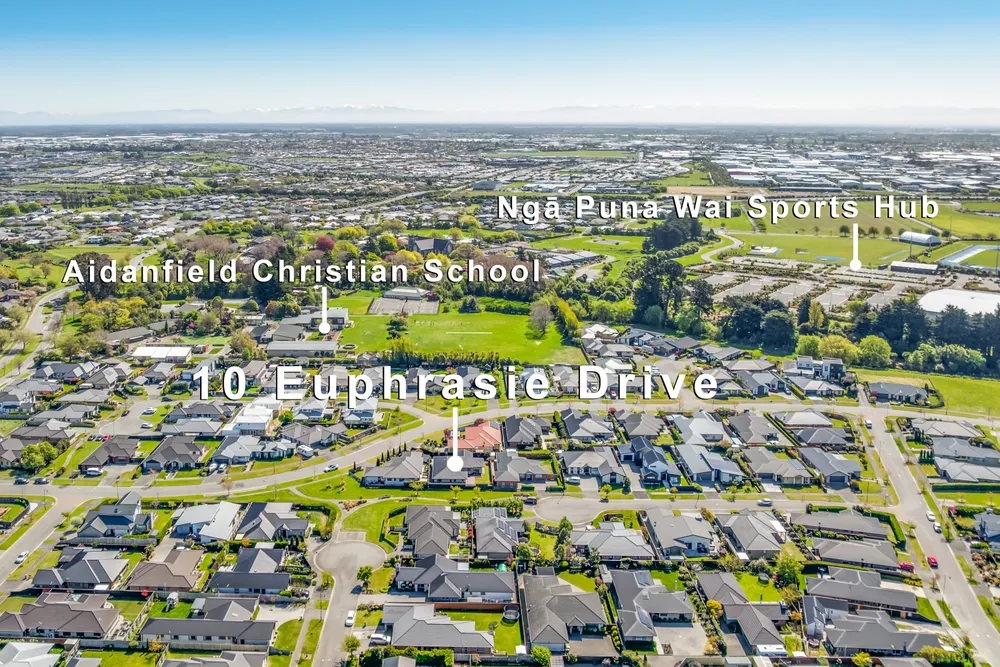 Photos of 10 Euphrasie Drive