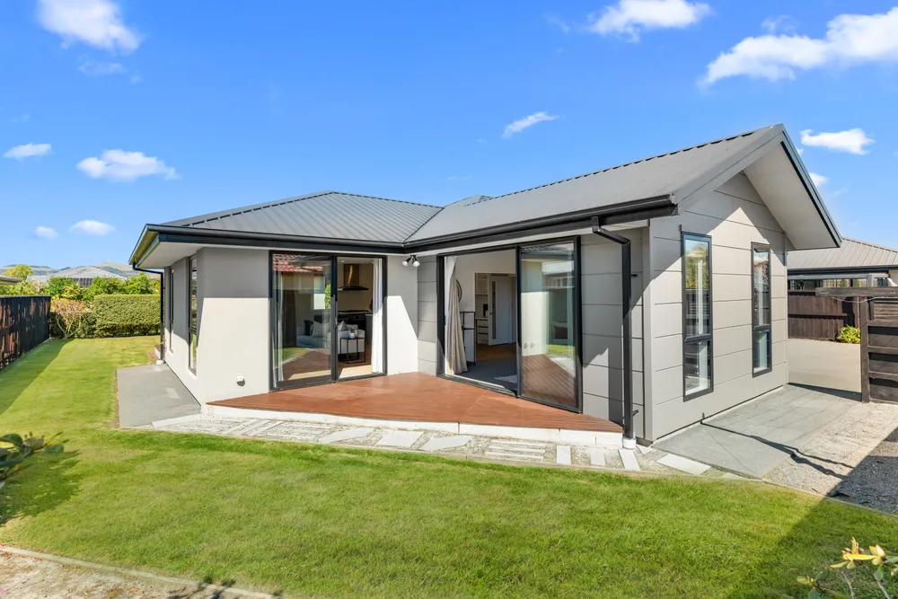 Photos of 10 Euphrasie Drive