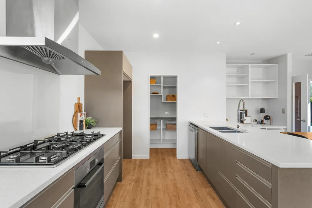 Photos of 10 Euphrasie Drive