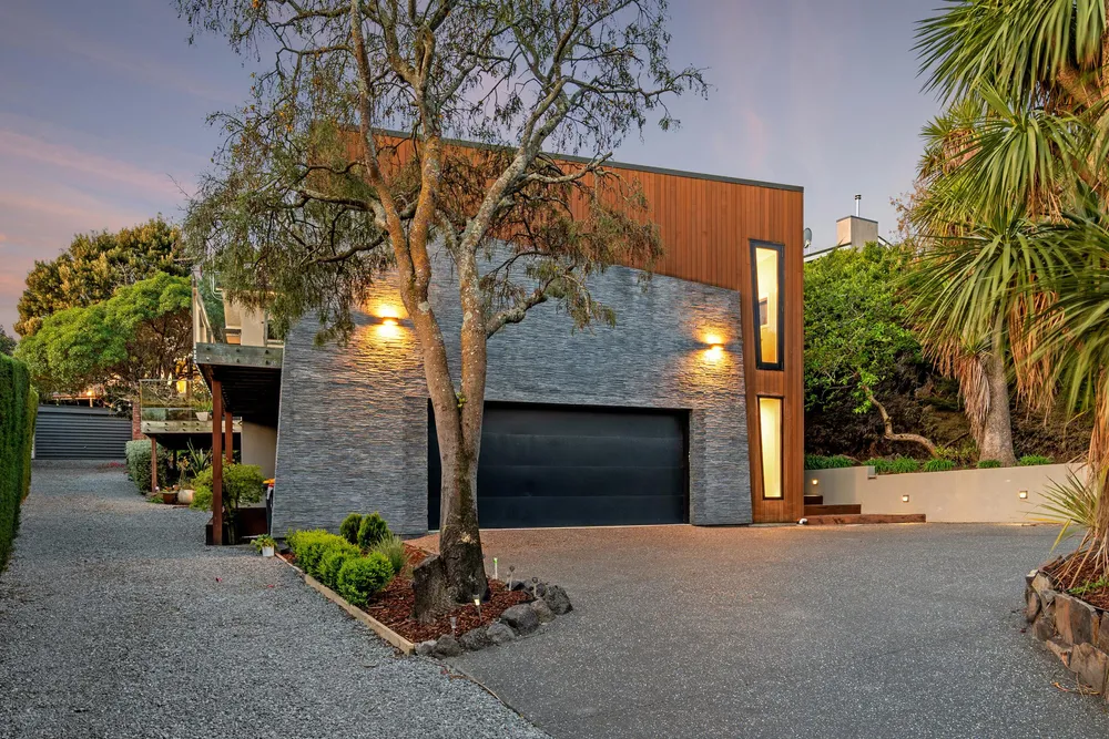Photos of 259 Kennedys Bush Road