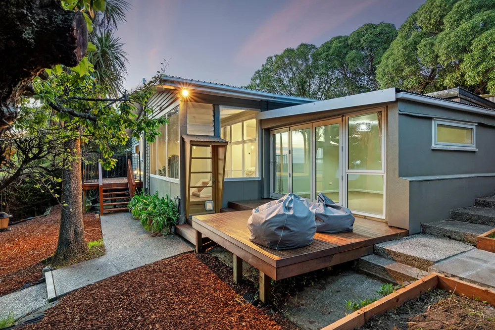 Photos of 259 Kennedys Bush Road