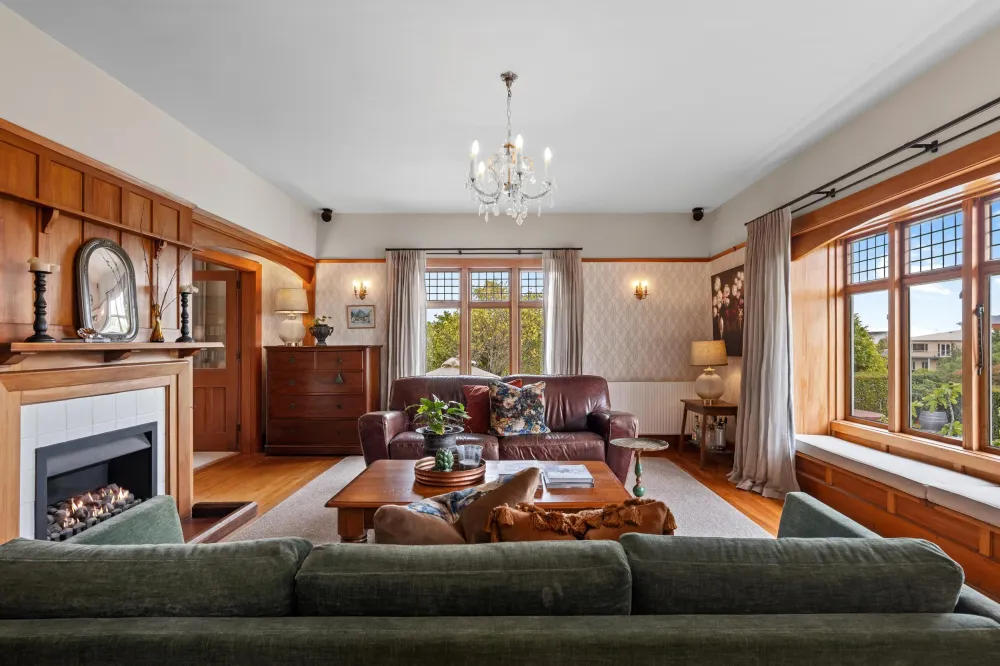Photos of 7 Lowick Avenue