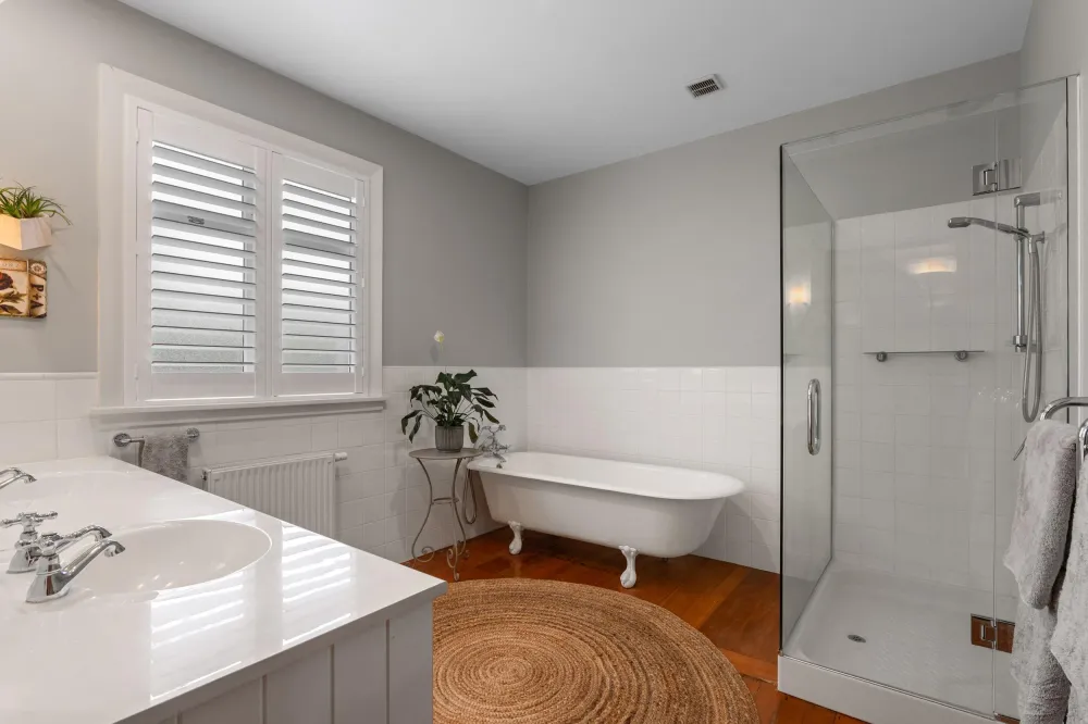 Photos of 7 Lowick Avenue