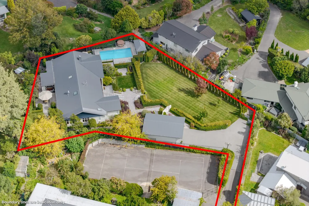 Photos of 7 Lowick Avenue