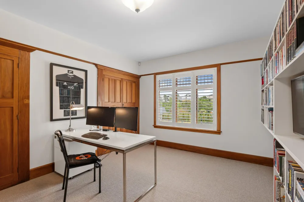 Photos of 7 Lowick Avenue