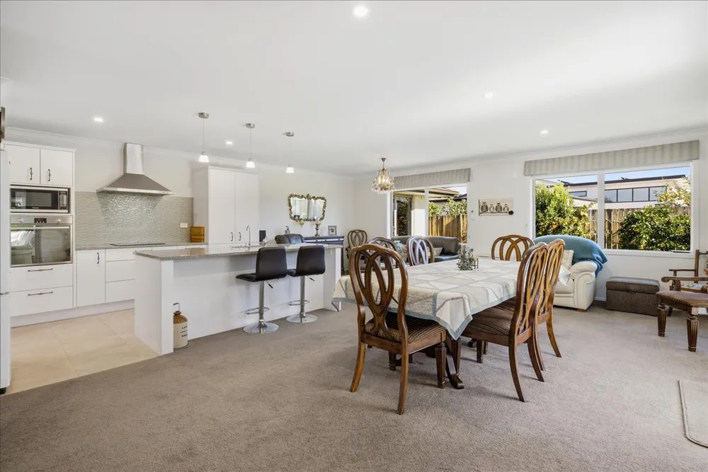 Photos of 11 Allington Place