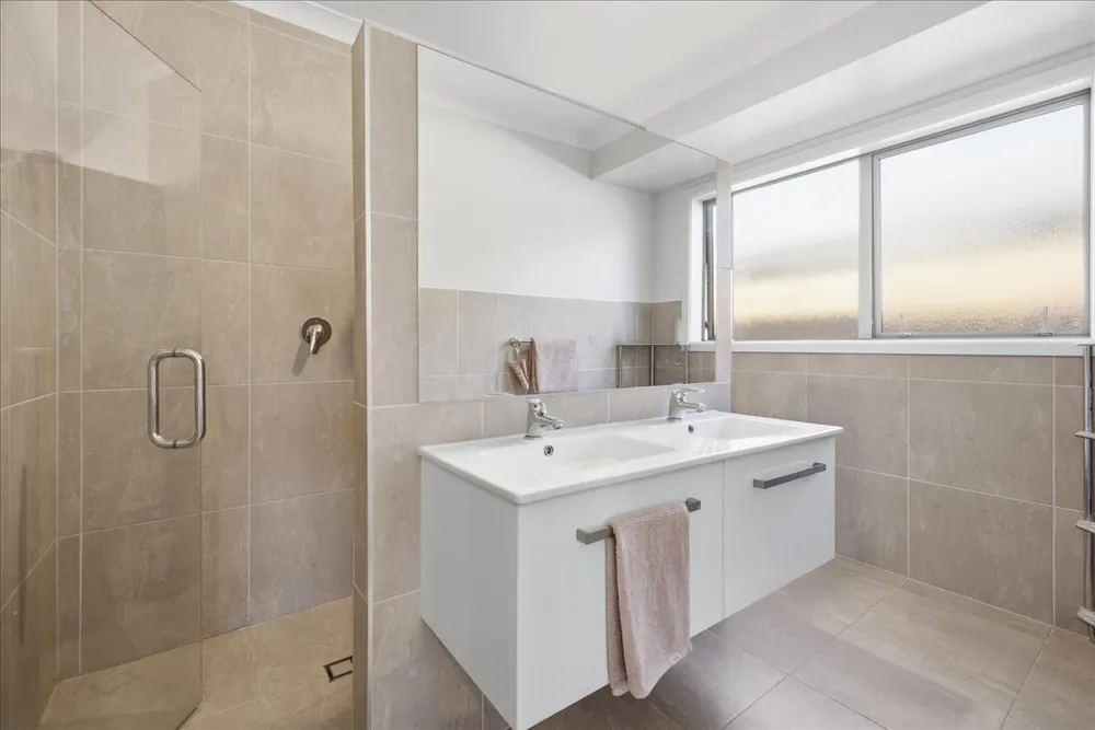 Photos of 11 Allington Place