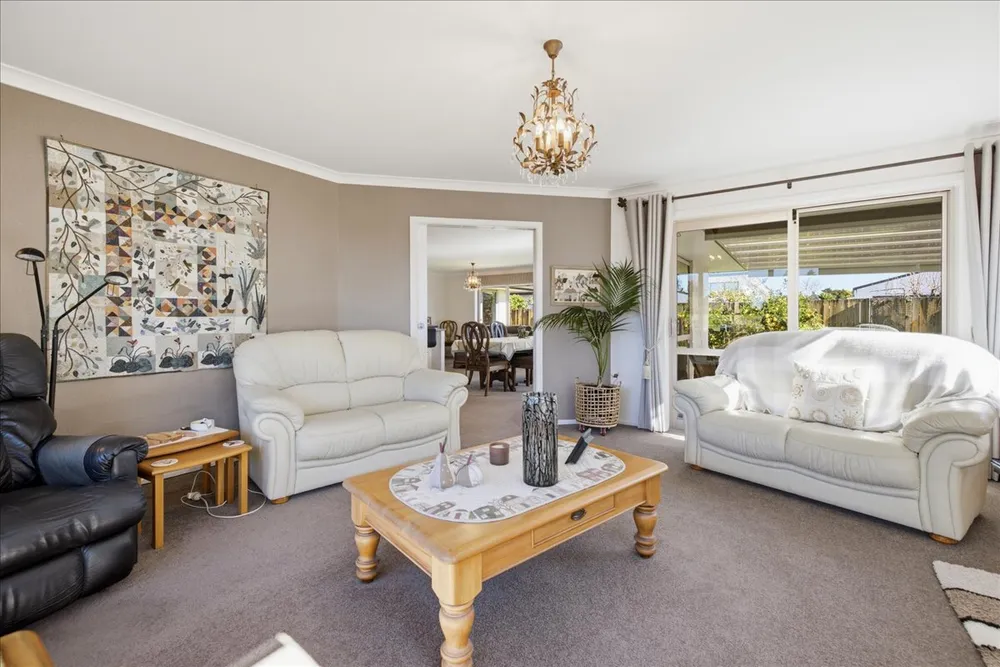 Photos of 11 Allington Place