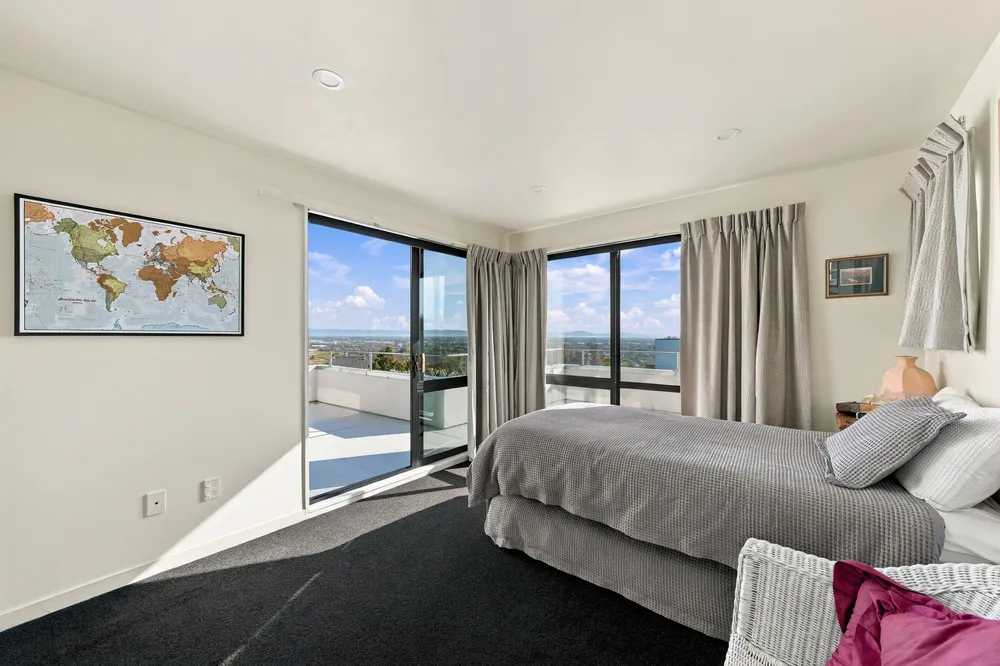 Photos of 68 Ravensdale Rise