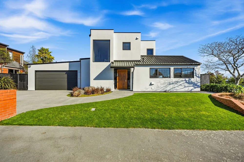 Photos of 68 Ravensdale Rise