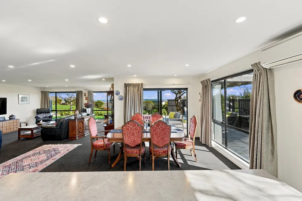 Photos of 68 Ravensdale Rise